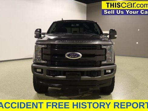 Used 2019 Ford F350 Lariat AWD/4WD image 2