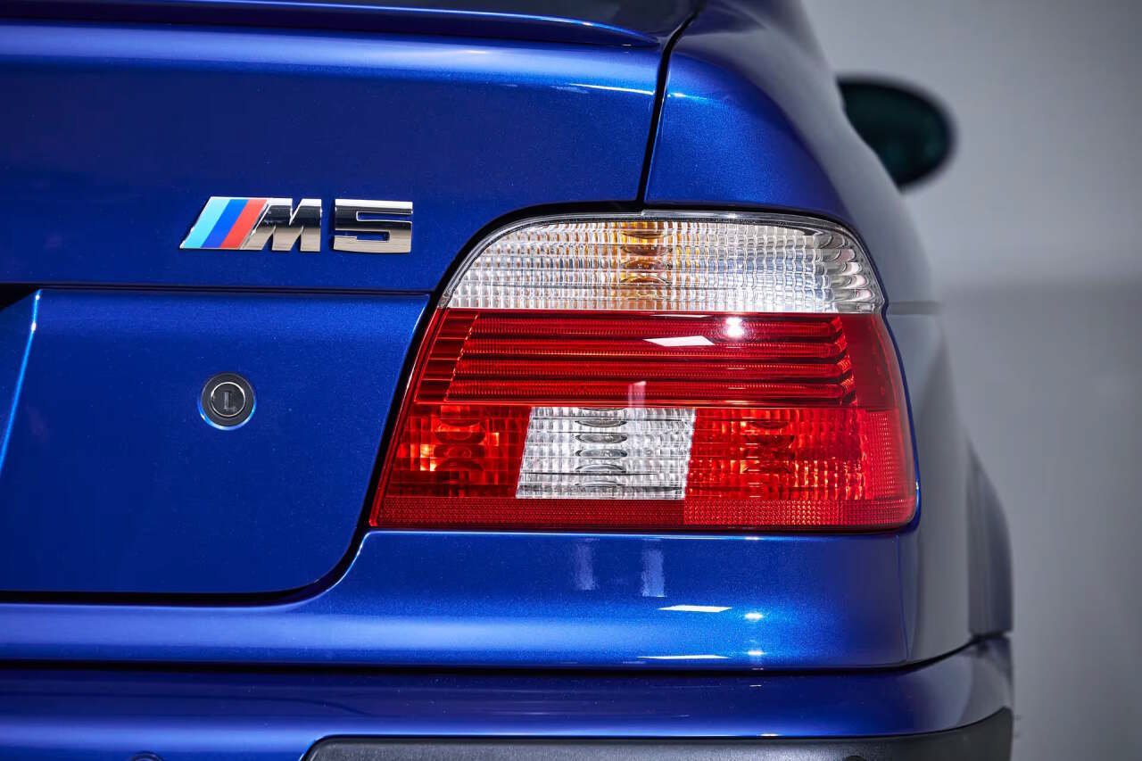 Used 2002 BMW M5 RWD image 19