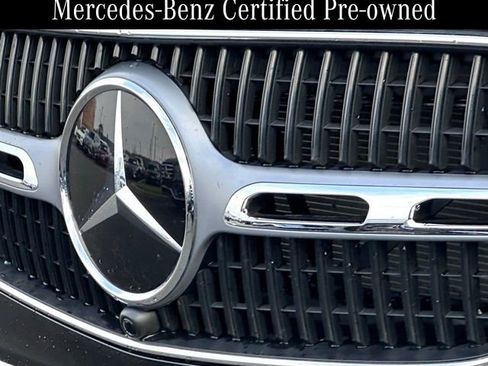 Used 2025 Mercedes-Benz GLC 300 4MATIC image 6