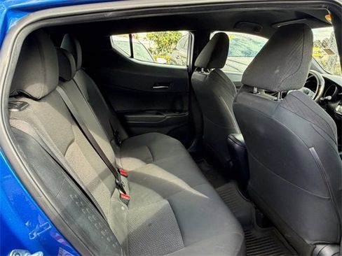 Used 2018 Toyota C-HR XLE image 12