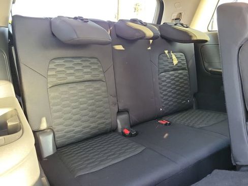 Used 2022 Nissan Pathfinder SV w/ SV Black Package image 19