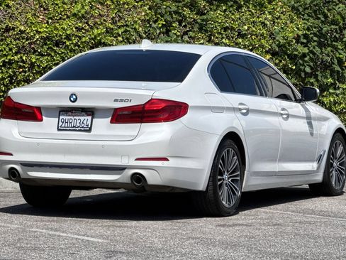 Used 2019 BMW 530i w/ Convenience Package RWD image 5