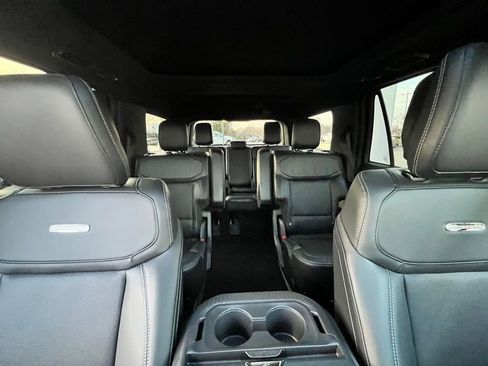 New 2026 Ford Expedition Platinum w/ Stealth Performance Package AWD/4WD image 13