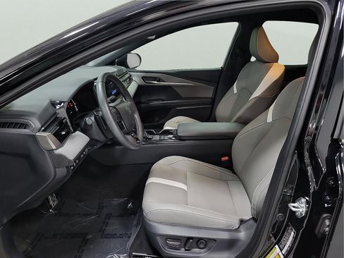 Certified 2025 Toyota Camry SE w/ Convenience Package FWD image 10