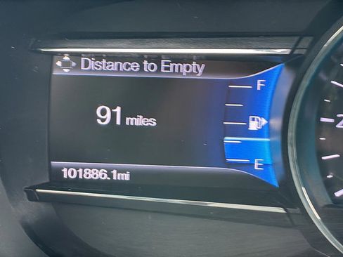 Used 2016 Ford Explorer XLT w/ Equipment Group 202A image 26