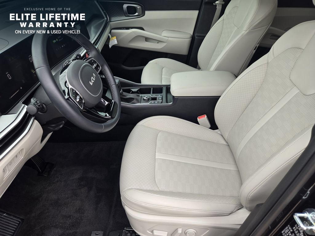 Used 2025 Kia Sorento EX FWD image 11