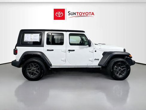 Used 2024 Jeep Wrangler Sport S image 2