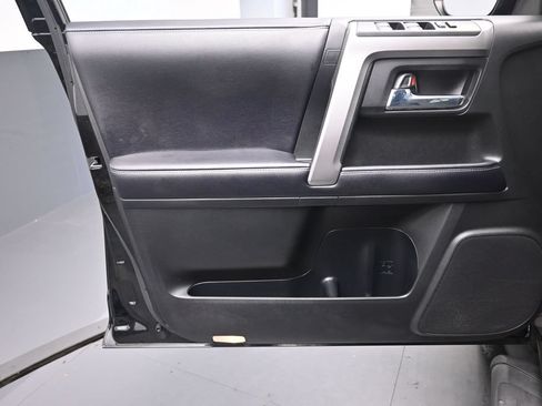 Used 2019 Toyota 4Runner SR5 Premium AWD/4WD image 20