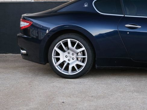 Used 2010 Maserati GranTurismo Coupe 2D image 12