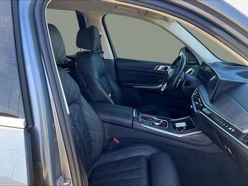 Used 2023 BMW X7 xDrive40i w/ Premium Package image 7