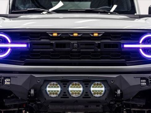 Used 2023 Ford Bronco Wildtrak image 48