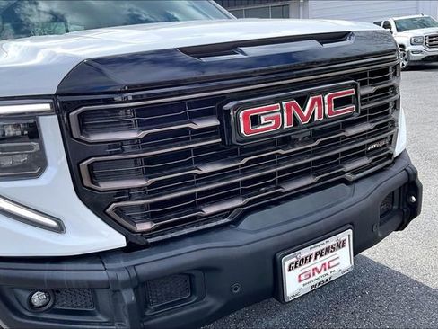 Used 2025 GMC Sierra 1500 AT4X image 29