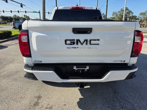 Used 2025 GMC Canyon AT4 AWD/4WD image 5