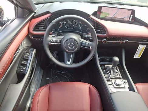 New 2026 MAZDA MAZDA3 Hatchback w/Premium Plus Pkg AWD/4WD image 8