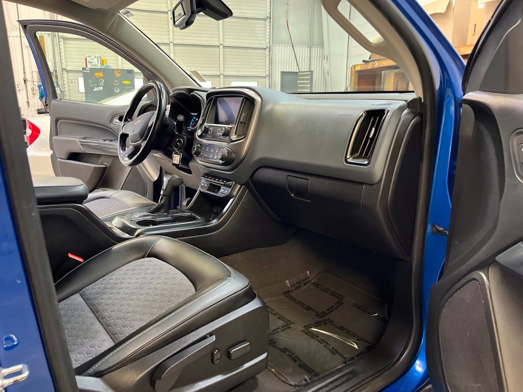 Used 2020 Chevrolet Colorado Z71 AWD/4WD image 34