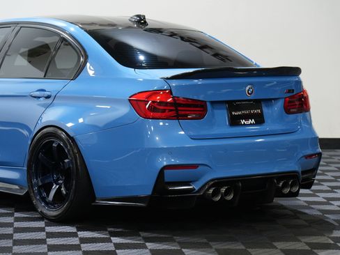 Used 2018 BMW M3 RWD image 16