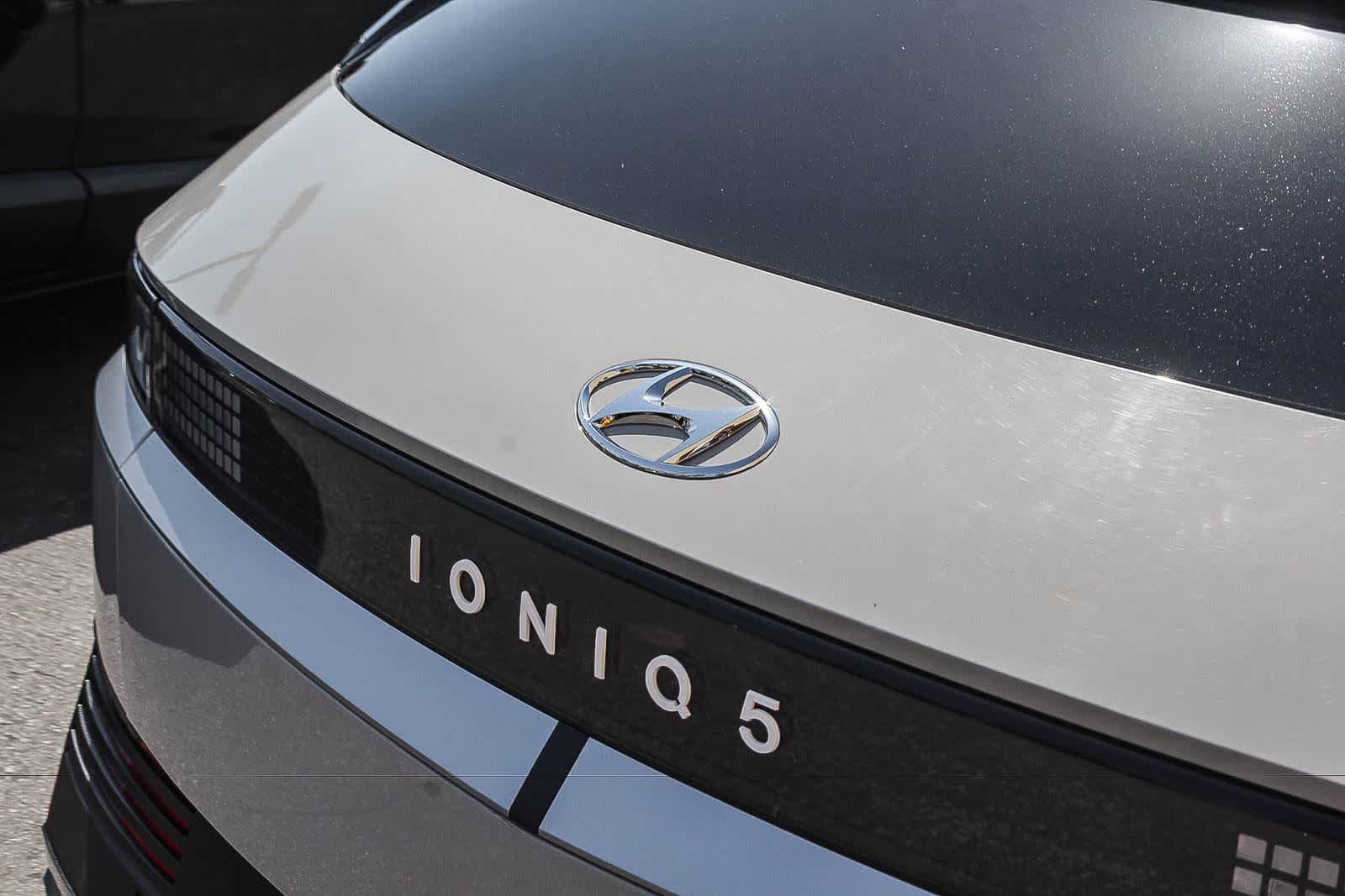 Certified 2024 Hyundai Ioniq 5 SEL RWD image 9