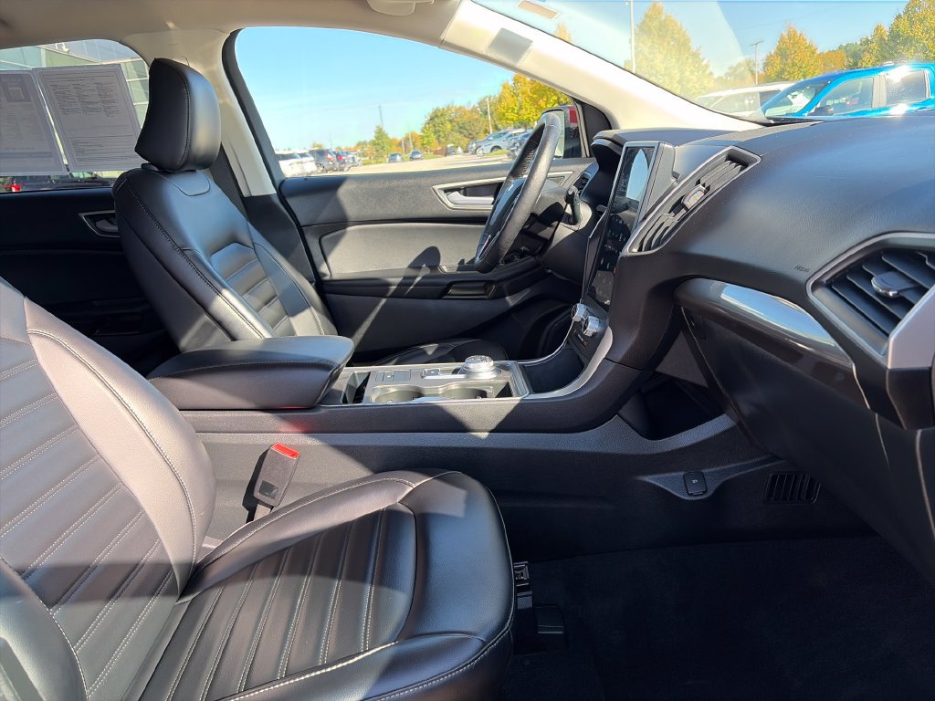 Used 2024 Ford Edge SEL w/ Convenience Package AWD/4WD image 11