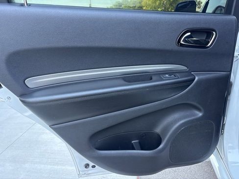 Used 2019 Dodge Durango GT image 17
