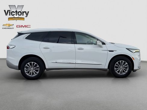 Used 2023 Buick Enclave Essence FWD image 7