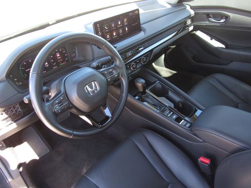 Used 2023 Honda Accord EX-L image 15