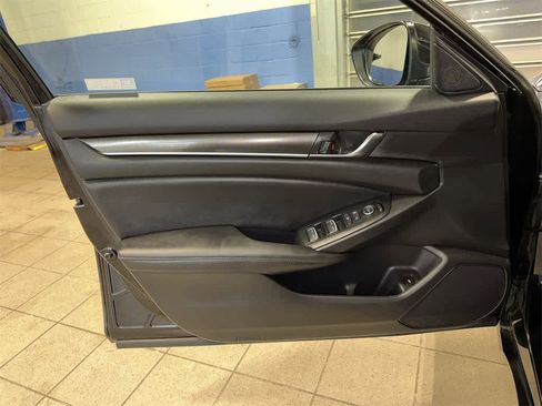 Used 2020 Honda Accord Sport image 30