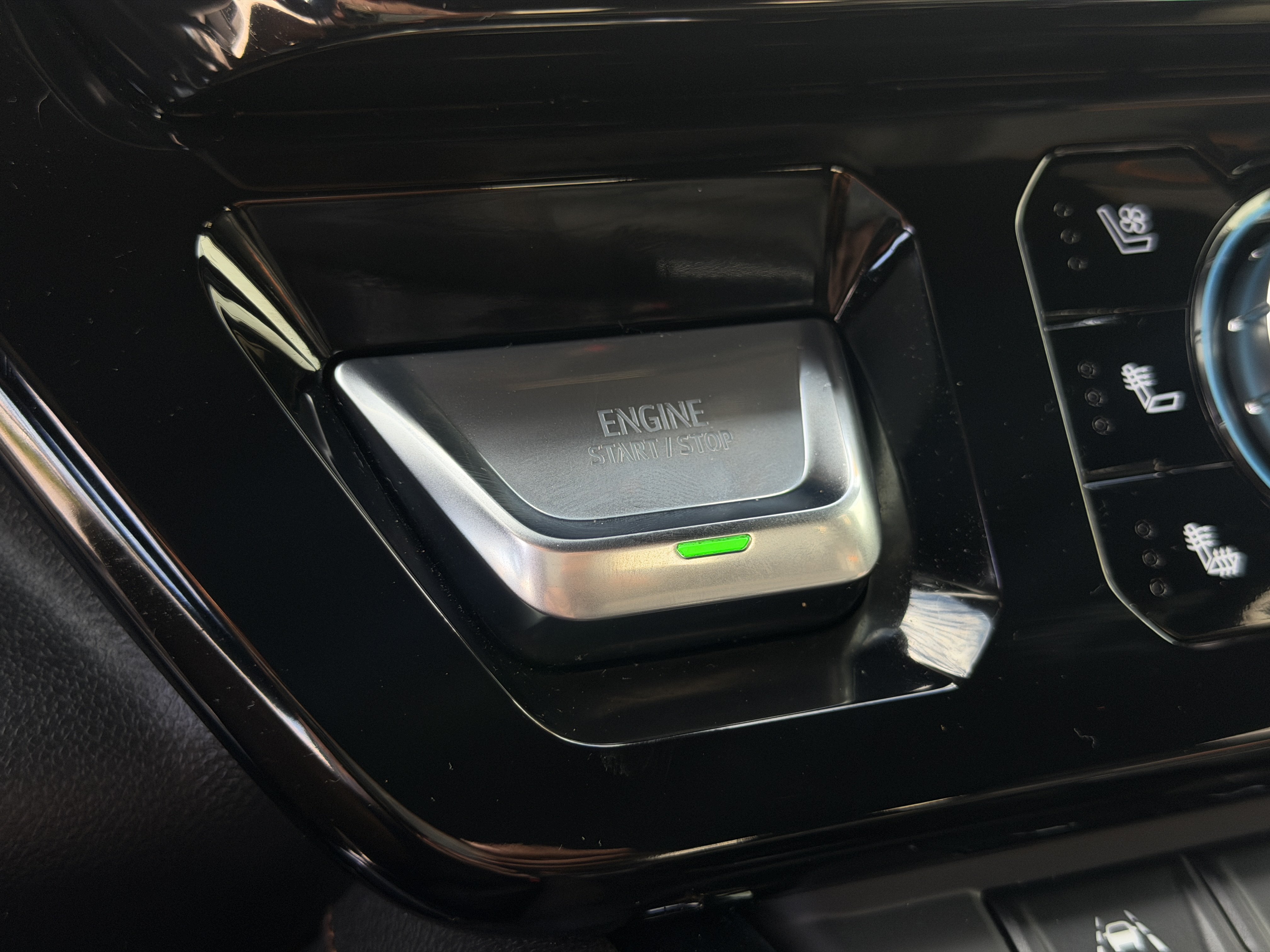Certified 2023 GMC Sierra 1500 AT4 w/ AT4 Premium Package AWD/4WD image 26