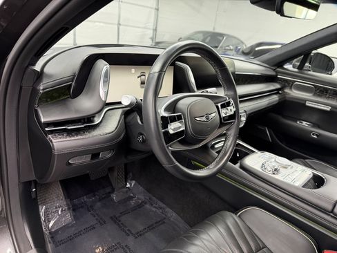 Used 2023 Genesis G90 3.5T image 18