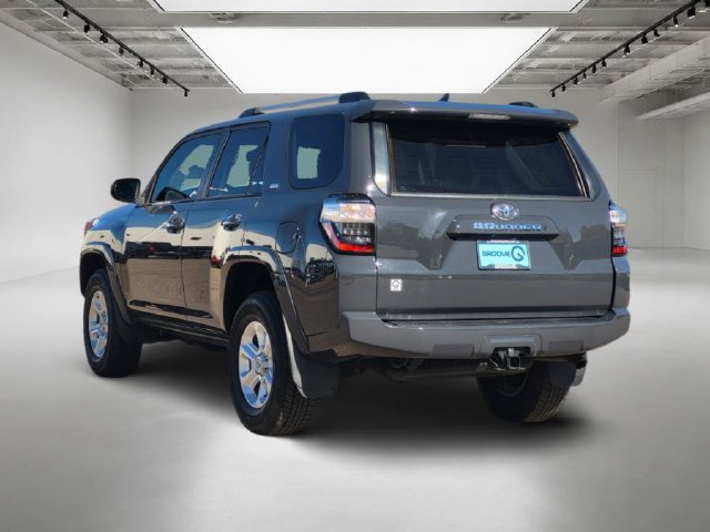 Used 2024 Toyota 4Runner SR5 AWD/4WD image 3