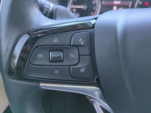 Used 2024 Buick Enclave Essence FWD image 31