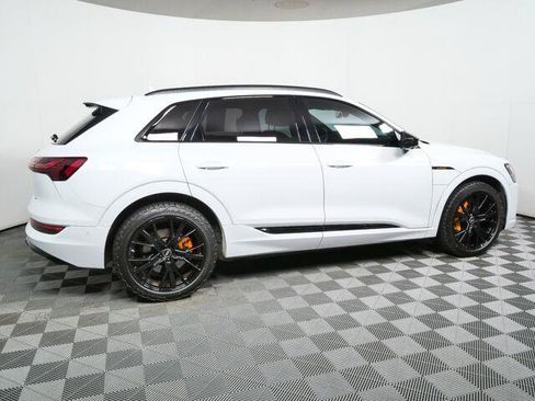 Used 2023 Audi e-tron Chronos w/ Chronos Package AWD/4WD image 2
