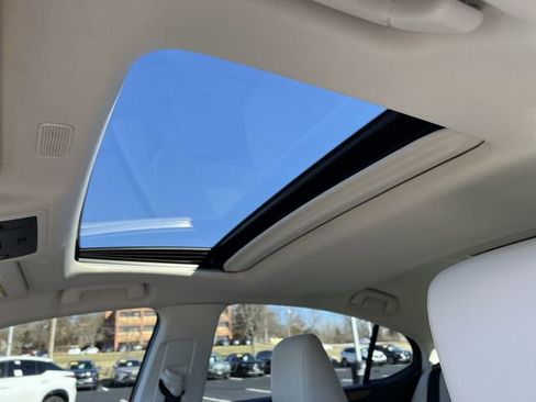 Used 2024 Lexus ES 300h w/ Premium Package image 20