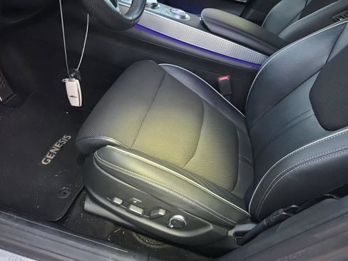 Used 2022 Genesis GV70 2.5T w/ Sport Prestige Package AWD/4WD image 11