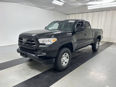 Used 2019 Toyota Tacoma SR w/ SR Convenience Package AWD/4WD image 5