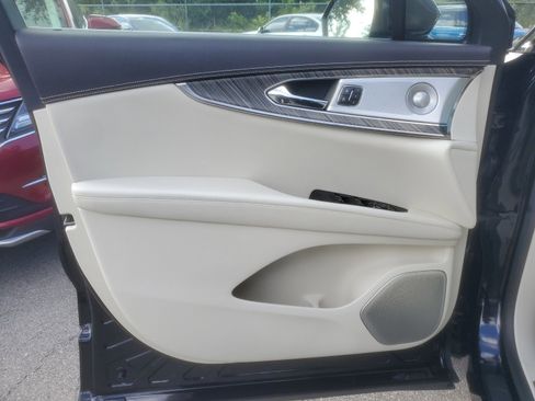 Used 2019 Lincoln Nautilus Black Label image 18