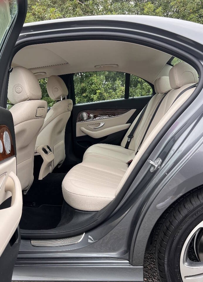 Used 2018 Mercedes-Benz E 300 image 15
