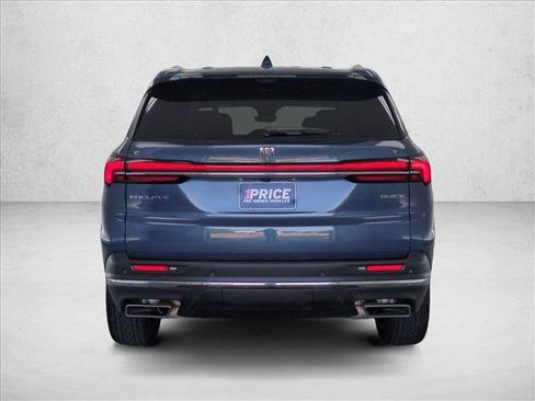 Used 2026 Buick Enclave Preferred w/ Power Package FWD image 7