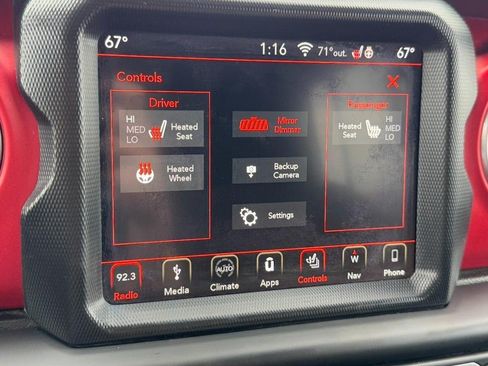 Used 2019 Jeep Wrangler Unlimited Rubicon AWD/4WD image 25