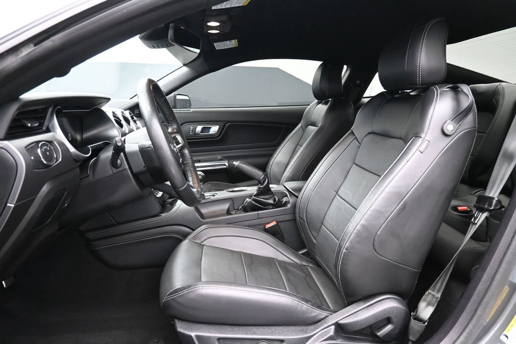 Used 2022 Ford Mustang GT Premium w/ Equipment Group 401A RWD image 10