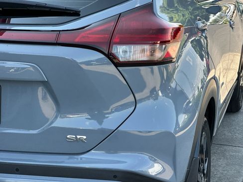 Used 2022 Nissan Kicks SR w/ Interior Electronics Package FWD image 24