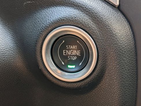 Used 2021 GMC Sierra 1500 SLE image 26