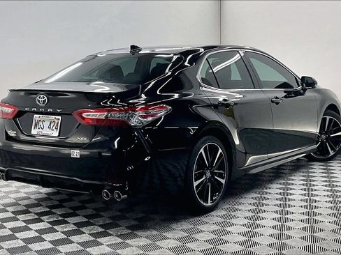 Used 2019 Toyota Camry XSE FWD image 12