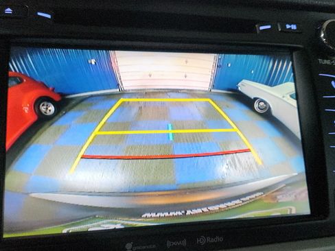 Used 2017 Toyota Highlander Limited image 40