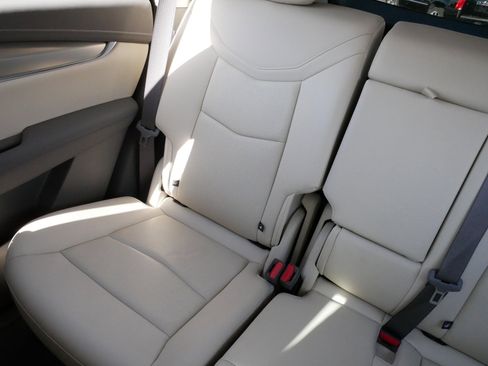 Certified 2023 Cadillac XT5 Premium Luxury w/ LPO, Floor Liner Package image 12