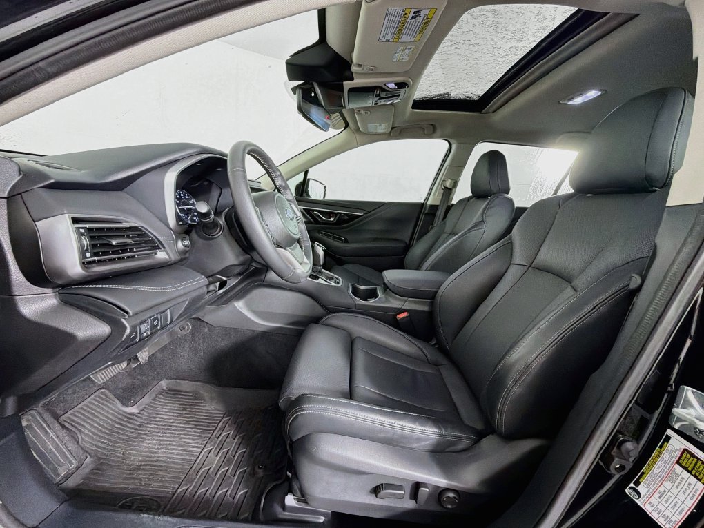 Used 2025 Subaru Outback Limited AWD/4WD image 12