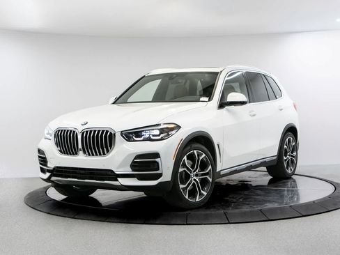 Used 2023 BMW X5 sDrive40i w/ Parking Assistance Package RWD image 1