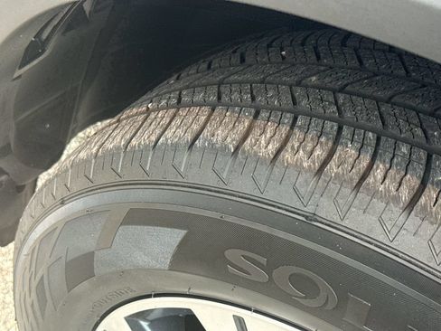 Certified 2023 Nissan Rogue SV w/ SV Premium B Package AWD/4WD image 10
