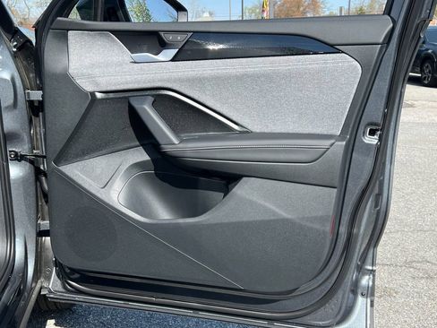 New 2026 Volkswagen Tiguan S image 9