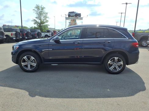 Used 2019 Mercedes-Benz GLC 300 image 6