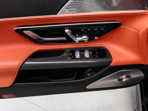 Used 2022 Mercedes-Benz SL 55 AMG 4MATIC image 7